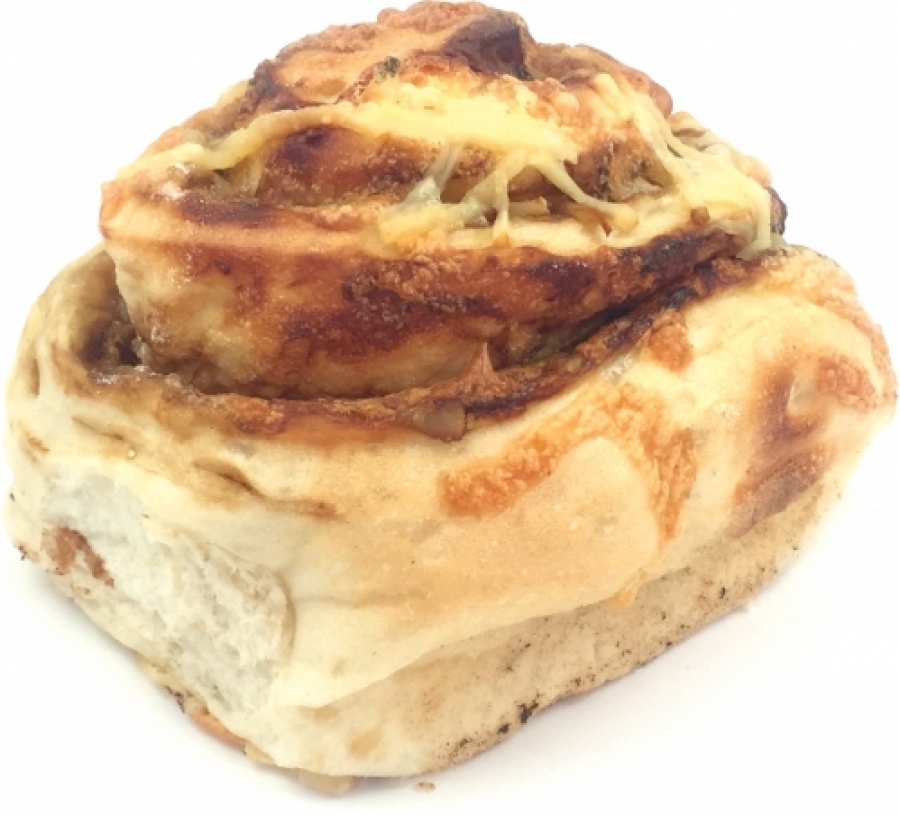 Cheese and Vegemite Scroll 200g